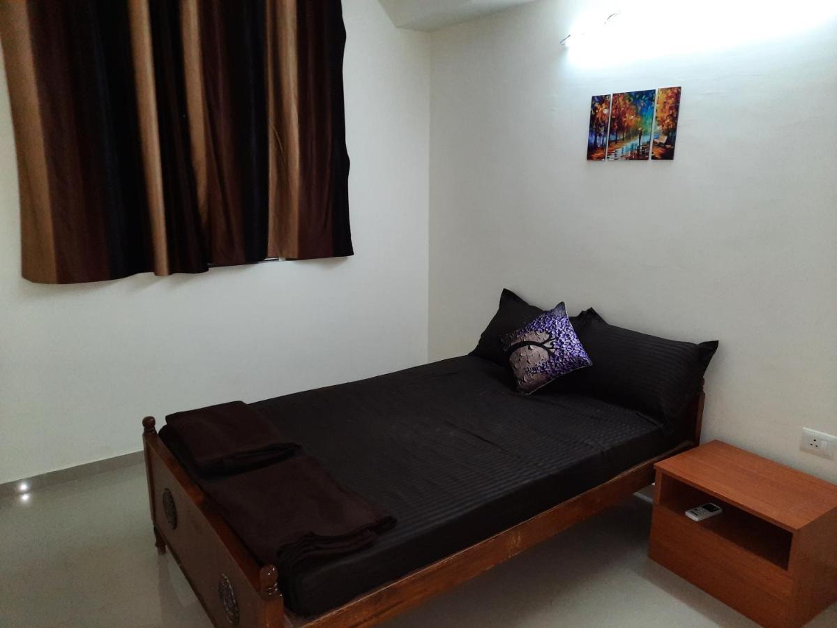 Ferienwohnung Royale Gardenia Chennai Exterior foto